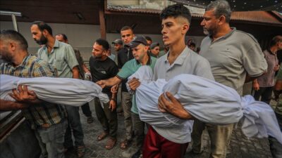 İsrail ordusunun Gazze Şeridi’ne yönelik saldırıları sürerken, bölgede can kayıpları