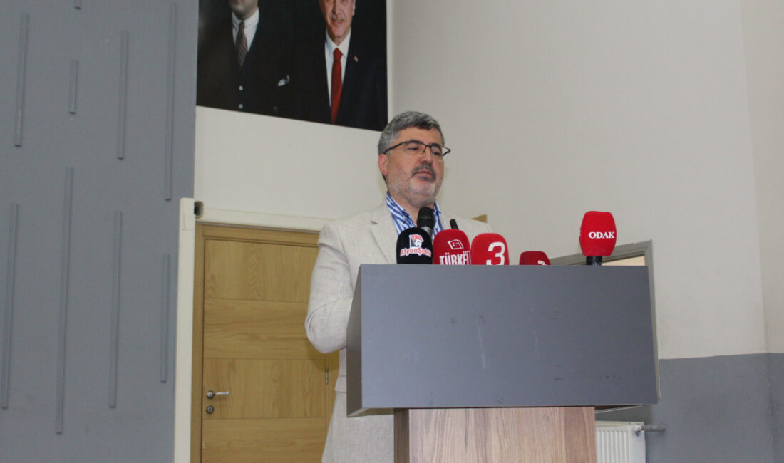 AK Parti Afyonkarahisar Milletvekili Ali Özkaya, partisinin danışma meclisi toplantısında