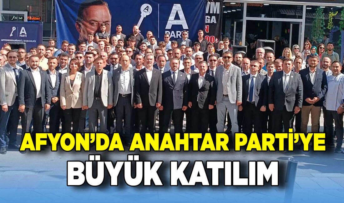 ü Anahtar Parti&nbsp;Afyonkarahisar İl Başkanlığı tarafından yeni üyelere yönelik rozet