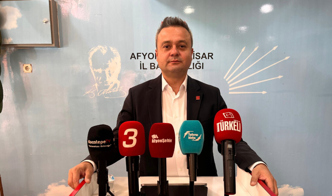 CHP Afyonkarahisar İl Başkanı Faruk Duha Erhan, AK Parti Milletvekili