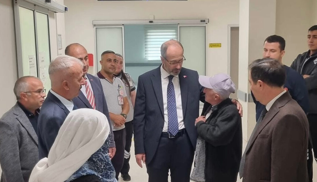 İl Sağlık Müdürü Dr. Hakkı Öztürk, Sinanpaşa ve İhsaniye ilçelerindeki