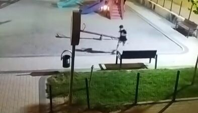 Bursa Yıldırım’a bağlı Arabayağı Mahallesi’nde, 10-13 yaşlarındaki iki çocuk oyun