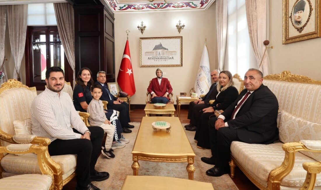 AFYONKARAHİSAR (AA) – Afyonkarahisar Valisi Kübra Güran Yiğitbaşı, özverili çalışmalarından