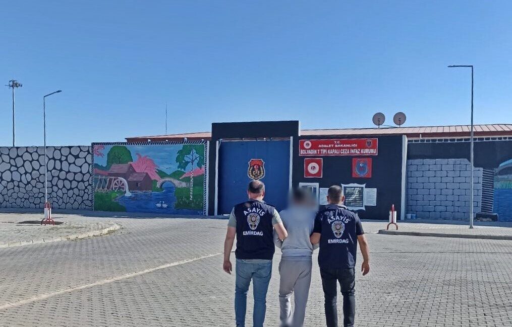 AFYONKARAHİSAR (AA) – Afyonkarahisar'da düğünlerde hava rastgele ateş ettikleri öne