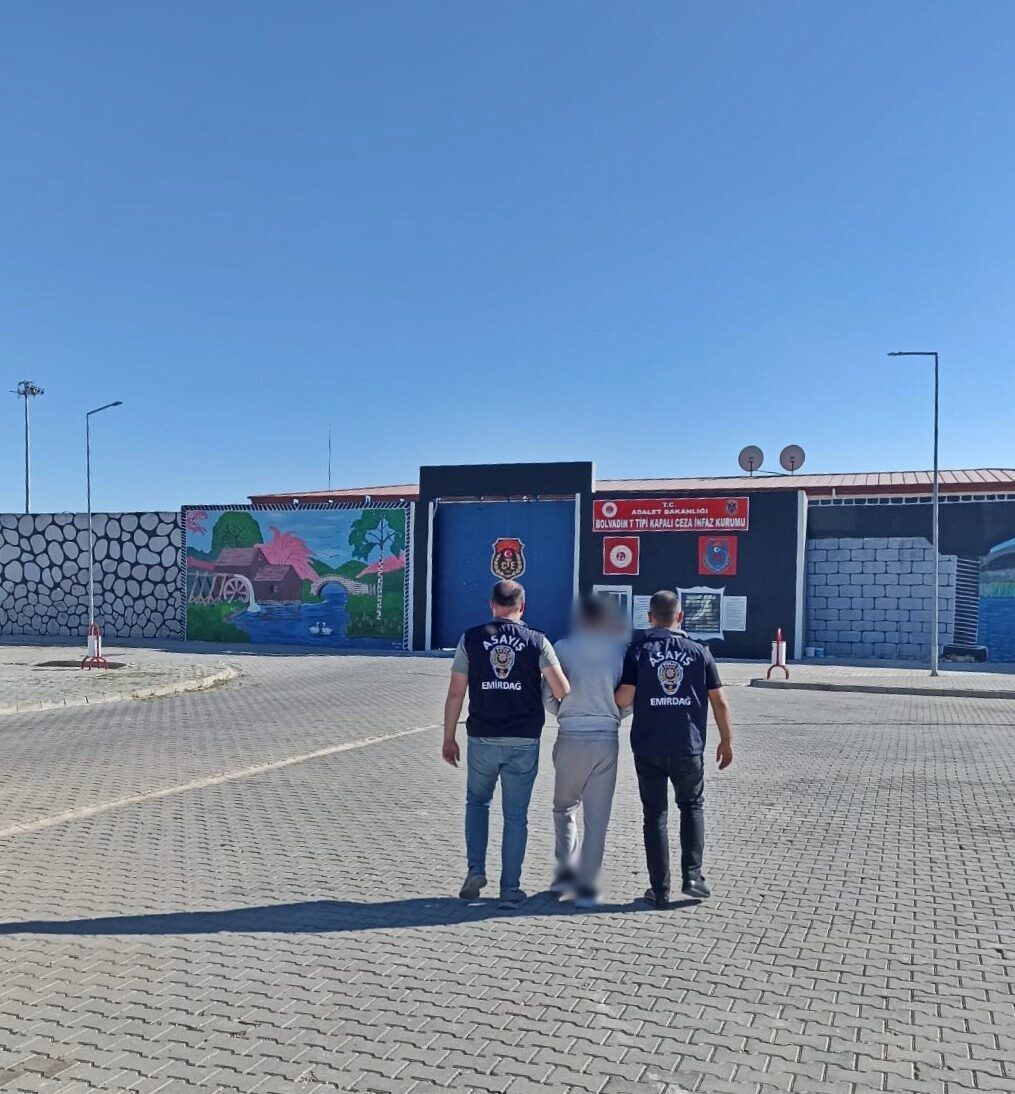 AFYONKARAHİSAR (AA) – Afyonkarahisar'da düğünlerde hava rastgele ateş ettikleri öne