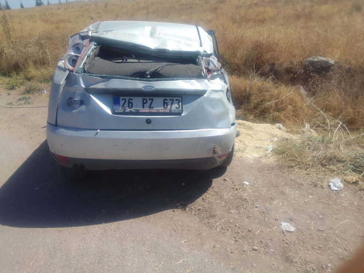 AFYONKARAHİSAR (AA) – Afyonkarahisar'ın Emirdağ ilçesinde otomobilin devrilmesi sonucu 4