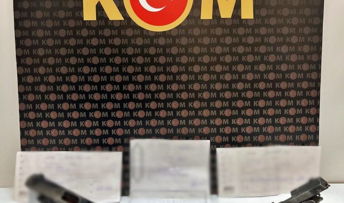 AFYONKARAHİSAR (AA) – Afyonkarahisar'ın Başmakçı ilçesinde tefecilik operasyonunda gözaltına alınan