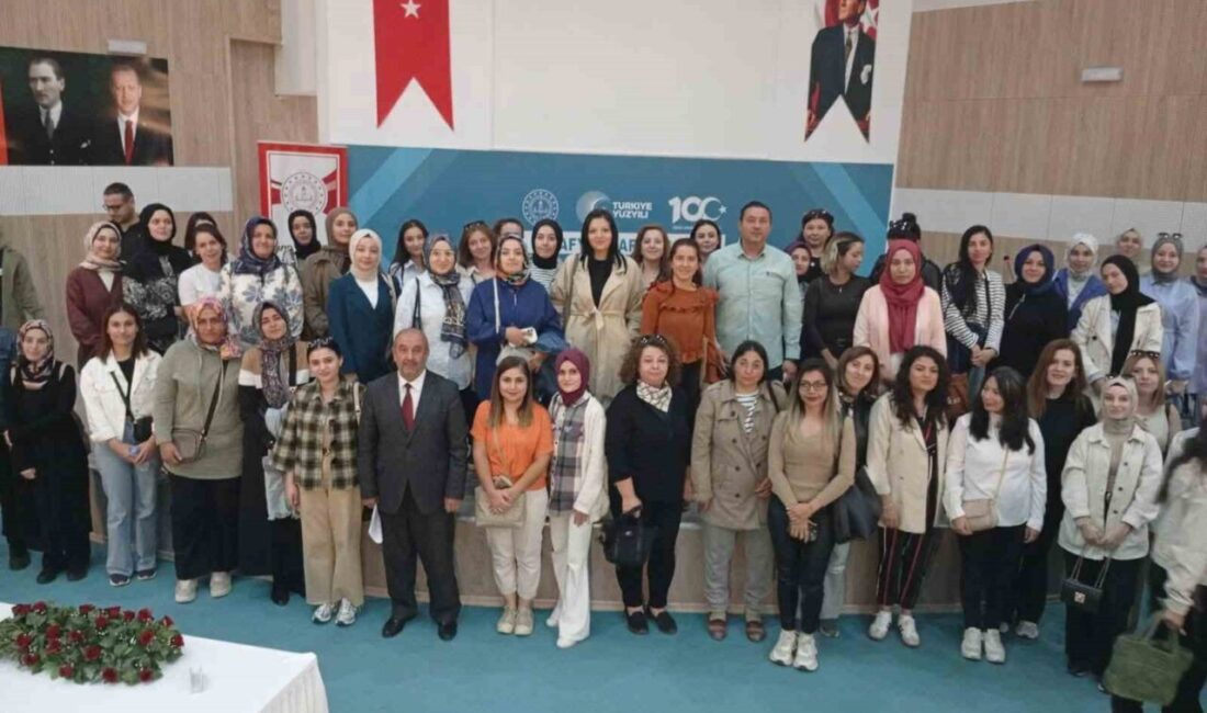 Afyonkarahisar İl Milli Eğitim Müdürü Miraç Sünnetci özel eğitim öğretmenlerine