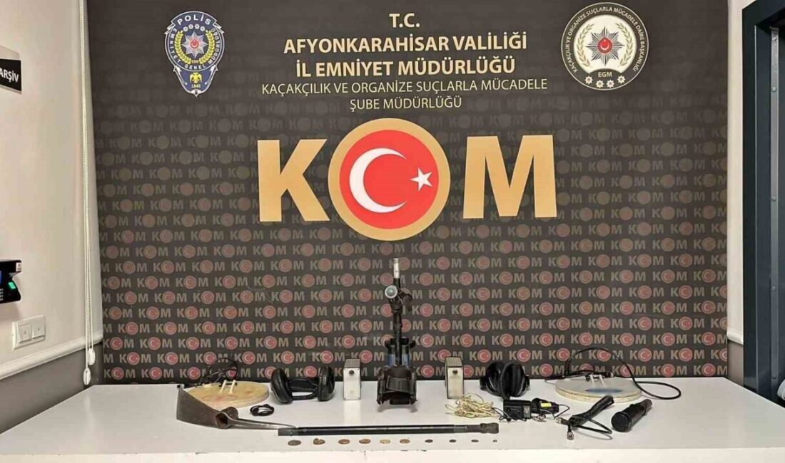 Ana Sayfa › Afyon › Afyonkarahisar’da tarihi eser kaçakçıları yakalandı!