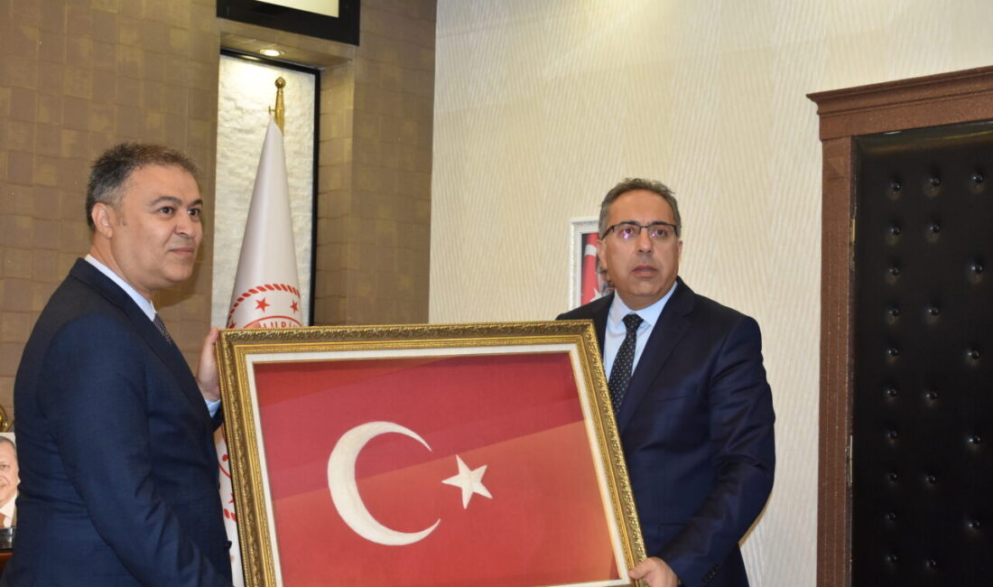 AFYONKARAHİSAR (AA) – Tarım ve Orman Bakan Yardımcısı Ahmet Gümen,