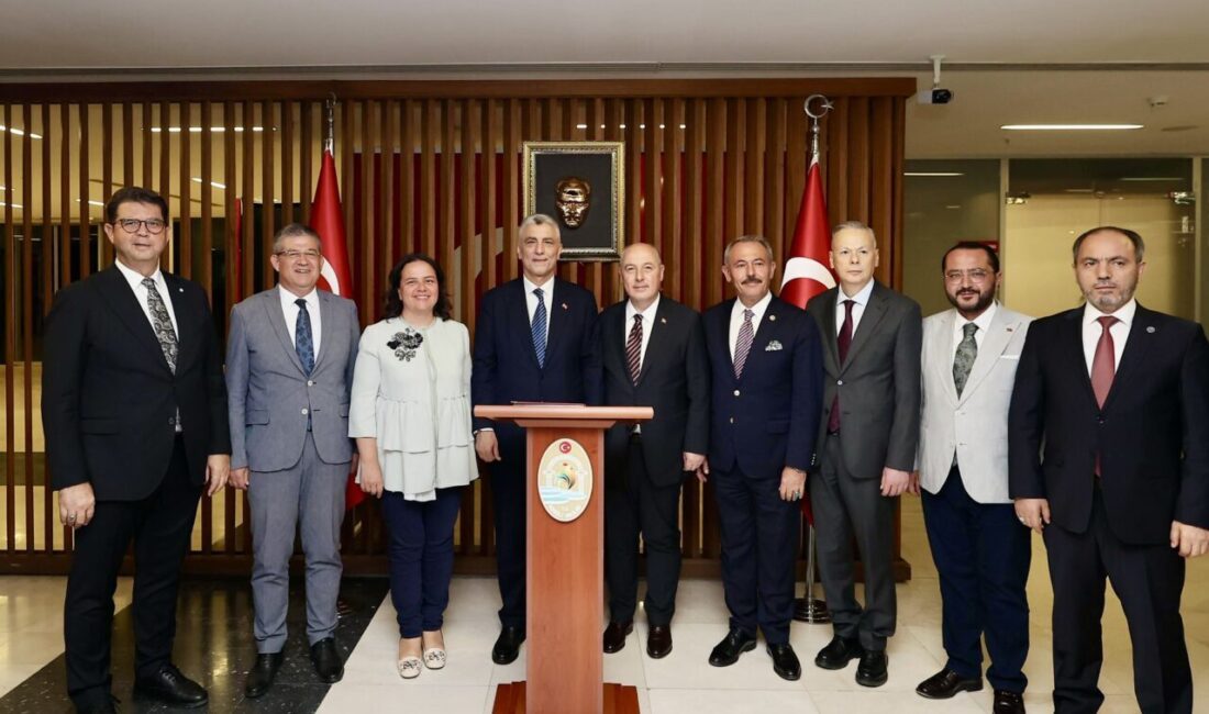 DENİZLİ (AA) – Ticaret Bakanı Ömer Bolat, çeşitli programlara katılmak