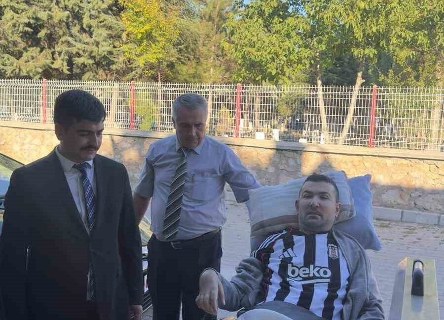 Afyonkarahisar’da geçirdiği trafik kazası sonrası neredeyse ömrünün yarısını yatağa bağlı