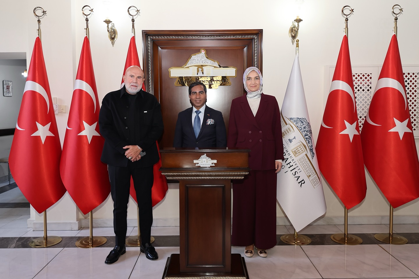 Bangladeş Halk Cumhuriyeti Ankara Büyükelçisi M. Amanul Haq, vali ve