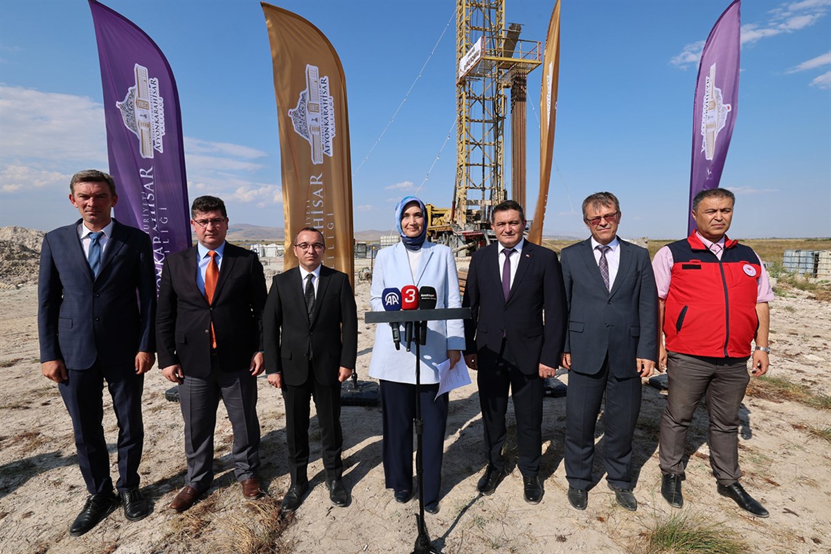 Jeotermal Kaynaklı Sera Organize Tarım Bölgesi kuruluyor: AFYON TARIMINDA YENİ DÖNEM