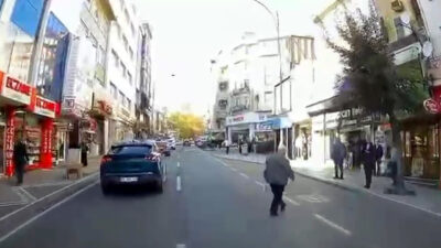 Tekirdağ Hükümet Caddesi’nde trafikte tehlikeli şekilde makas atan A.K. (19)