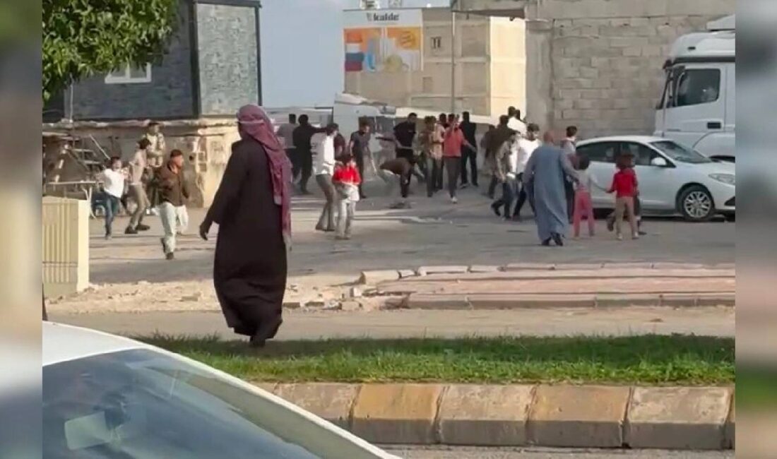 Polis ekipleri, kavgaya karışan kişilerin yakalanması için çalışma başlattı. Eyyüpkent