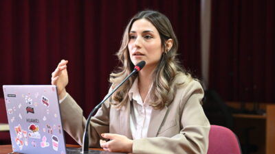 Ana Sayfa › Gündem › AKÜ öğrencilerine “Süpervizyon ve Profesyonel