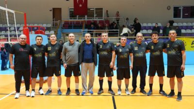 Gençlik ve Spor İl Müdürlüğü Çiğiltepe Spor Salonu’nda oynanan yarı