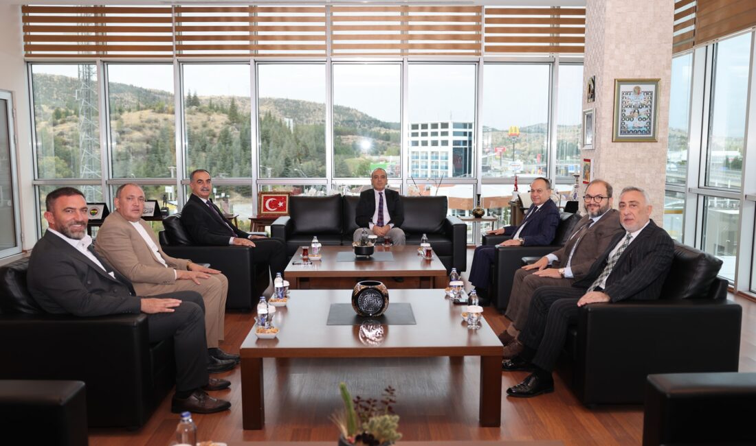 Ziyarette, ATSO Yönetim Kurulu Başkanı Hüsnü Serteser, Meclis Başkanı Mustafa