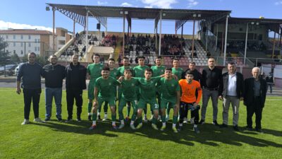 Maçın 25. dakikasında Mehmet İpek’in harika golüyle öne geçen Şuhut