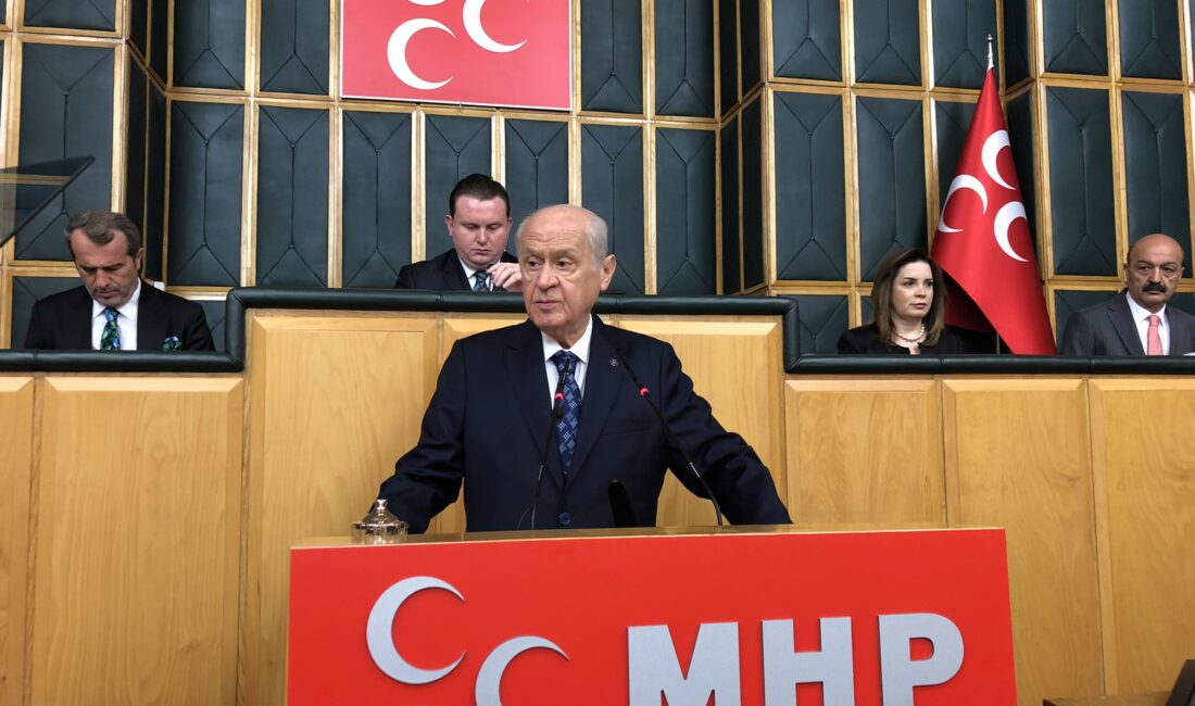 Bahçeli, konuşmasında milli birlik ve hakikat vurgusu yaparak başladı. Atatürk’ün