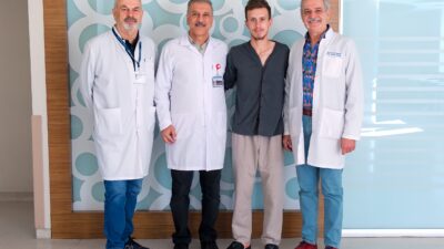 28 yaşındaki bir hasta, ishal, dışkıda kanama, karın ağrısı ve