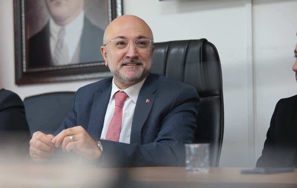 Basının demokrasinin vazgeçilmez bir unsuru olduğunu vurgulayan İl Başkanı Şahin,