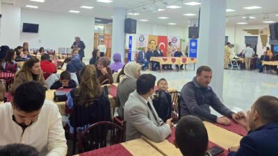 Çobanlar Öğretmenevi’nde düzenlenen program, birlik ve dayanışma mesajlarıyla dolu anlamlı