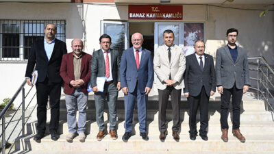 Rektör Prof. Dr. Savaş, ziyaret kapsamında Banaz MYO’da öğrenim gören