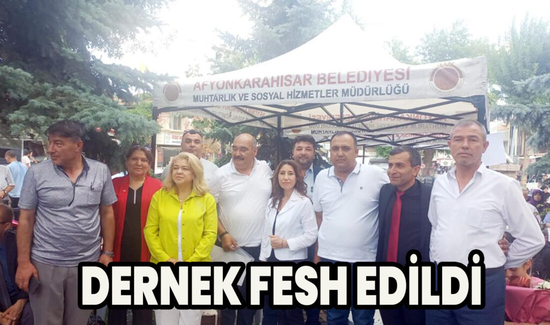 Afyonkarahisar’da faaliyet gösteren Karahisar Muhtarlar Derneğinde ardı ardına istifalar yaşandı.