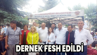 Afyonkarahisar’da faaliyet gösteren Karahisar Muhtarlar Derneğinde ardı ardına istifalar yaşandı.