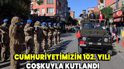 Kutlamalar kapsamında düzenlenen tebrikat töreninde Vali Doç. Dr. Kübra Güran