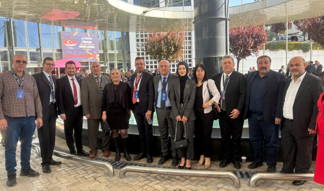 Seçimlerde üç genel başkan adayı yarışıyor. Çağdaş Demokratlar Platformu’nun adayı