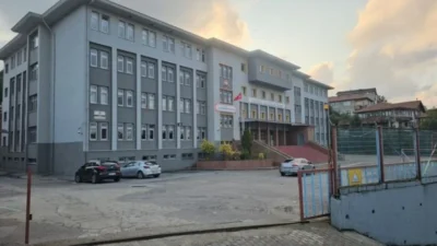 Zonguldak’taki Erdemir Anadolu Lisesi’nde, 12’nci sınıf öğrencisi Uygar T.U. (16),