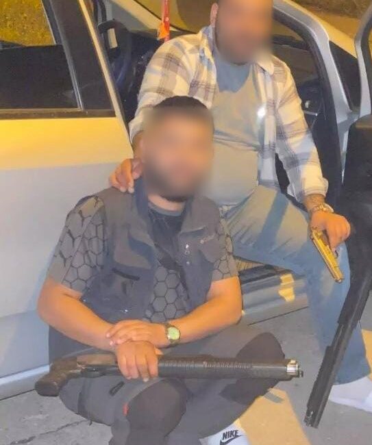 Yapılan eş zamanlı operasyonlarda 23 şüpheli gözaltına alınırken, Altındağ ilçesindeki