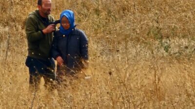 Edinilen bilgilere göre, bir şahıs eski eşinin kafasına silah dayayıp,