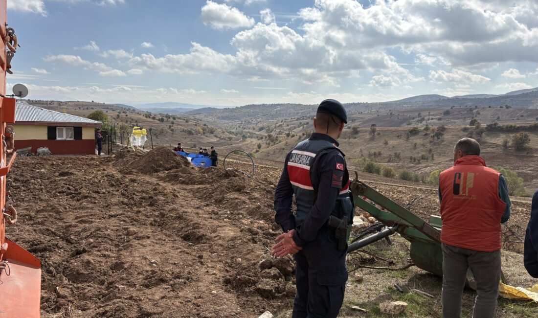 Olay, Hafik ilçesine bağlı Üreğil köyünde saat 11.00 sıralarında meydana