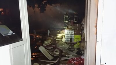 Aydın’ın Nazilli ilçesinde bulunan Beşeylül Ortaokulu’nun kantininde gece saatlerinde yangın