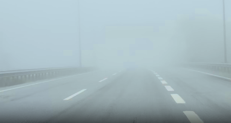 Edirne’de sabah saatlerinde etkili olan yoğun sis, trafikte tehlikeye neden