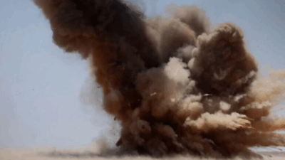 Suriye’nin Deyrizor ilinde, Enerji Bakanlığı’na bağlı personeli taşıyan servis otobüsüne