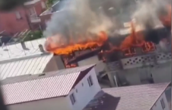 Merkez Seyhan ilçesi Sümer Mahallesi’nde bulunan 3 katlı müstakil bir