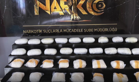 Van Emniyet Müdürlüğü Narkotik Suçlarla Mücadele Şube Müdürlüğü ekipleri, il