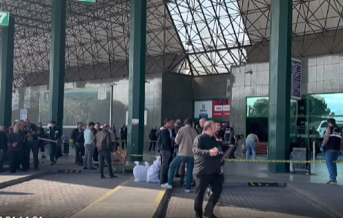 Olay, saat 12.00 sıralarında Yahya Kaptan Mahallesi’nde bulunan İzmit Şehirlerarası