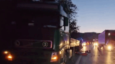 Kaza, akşam saatlerinde Anadolu Otoyolu’nun Sapanca ilçesi Yeni Mahalle mevkiinde