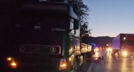 Kaza, akşam saatlerinde Anadolu Otoyolu’nun Sapanca ilçesi Yeni Mahalle mevkiinde