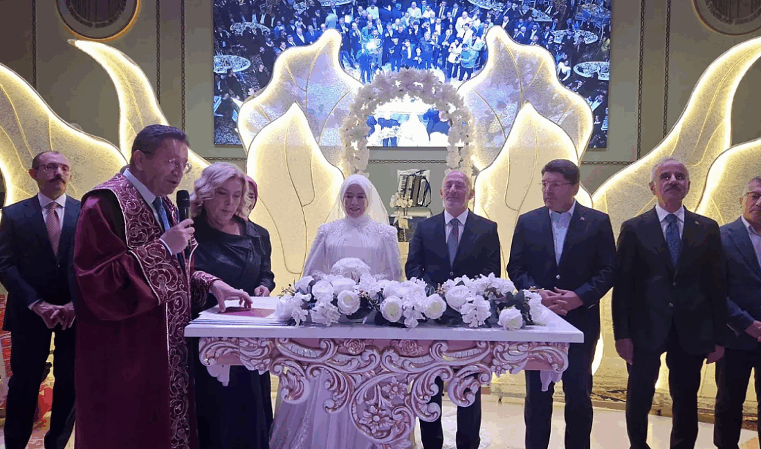 AK Parti Afyonkarahisar önceki dönem Kadın Kolları Başkanı Dilek Hanım