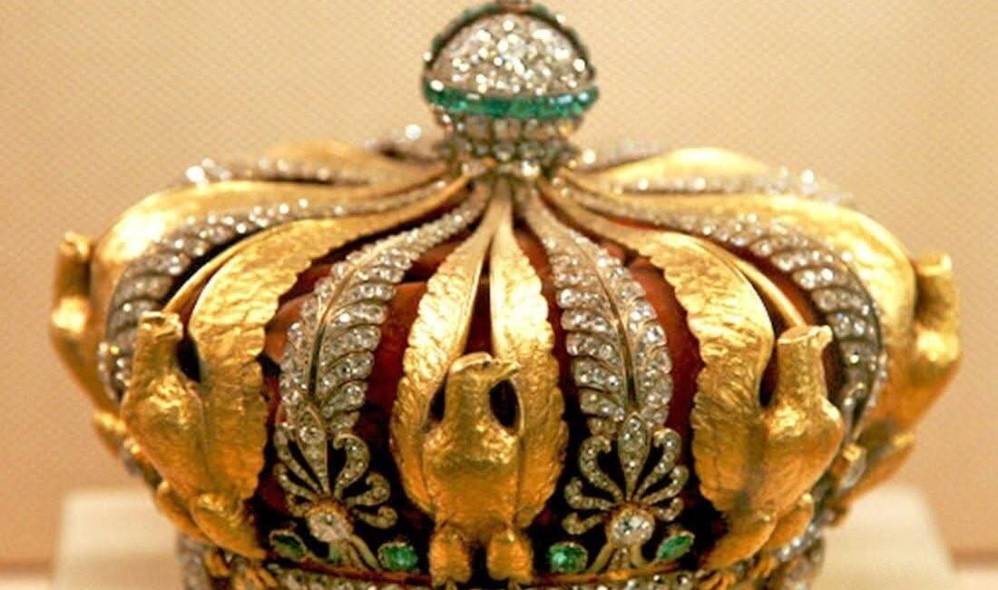 Beccuau, müze yetkililerin çalınan mücevherlerin değerinin yaklaşık 88 milyon euro