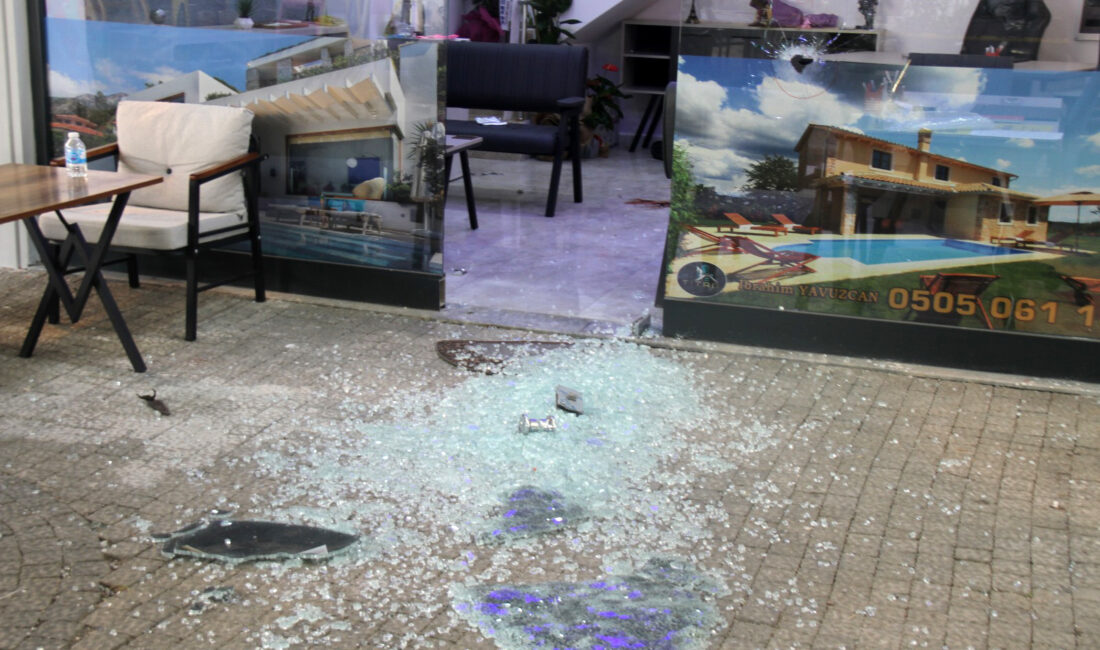 Olay, Antalya Serik’te gece saat 04.00 sıralarında 45. Sokak’ta bulunan