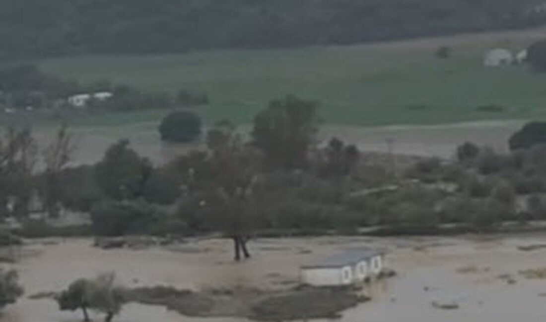 Meteoroloji Genel Müdürlüğü’nün uyarılarının ardından Gökçeada ilçesinde gece saatlerinde başlayan