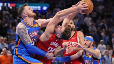 Alperen Şengün’ün 39 sayıyla yıldızlaştığı karşılaşmada Houston Rockets, deplasmanda Oklahoma